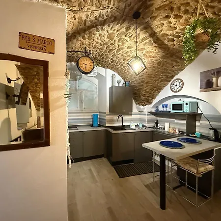 Wh - Casa Nina's - Mono Centro San Remo